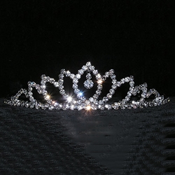 Dangling Leaf Spread Tiara 172-14990
