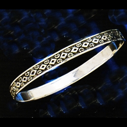 Diamond Cut Design Bracelet TBG034