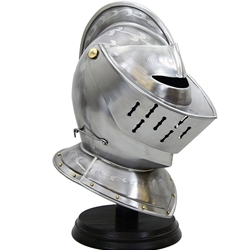 Engraved European Close Helm AH-3814-E