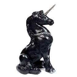 Young Unicorn – Jet Black